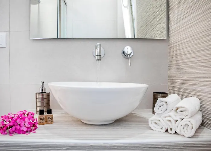 格罗索斯酒店 4* Páros