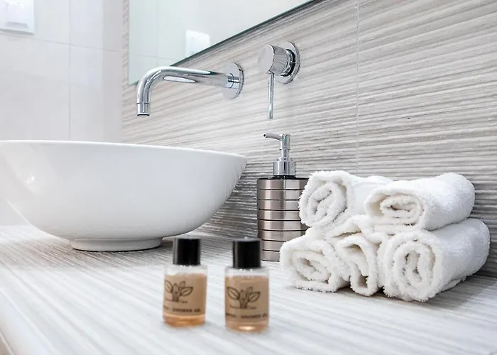 格罗索斯酒店 招待所 4*