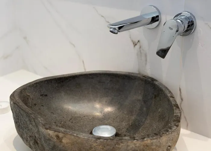 Grozos Guest house 4*